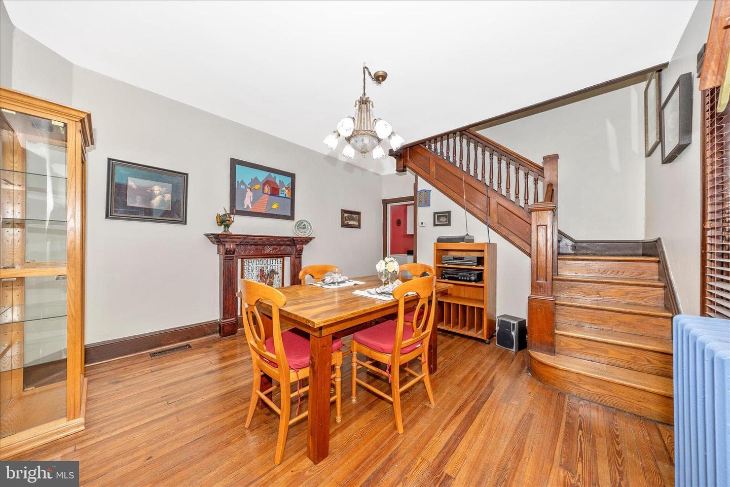 24 E 8th Street photo 13