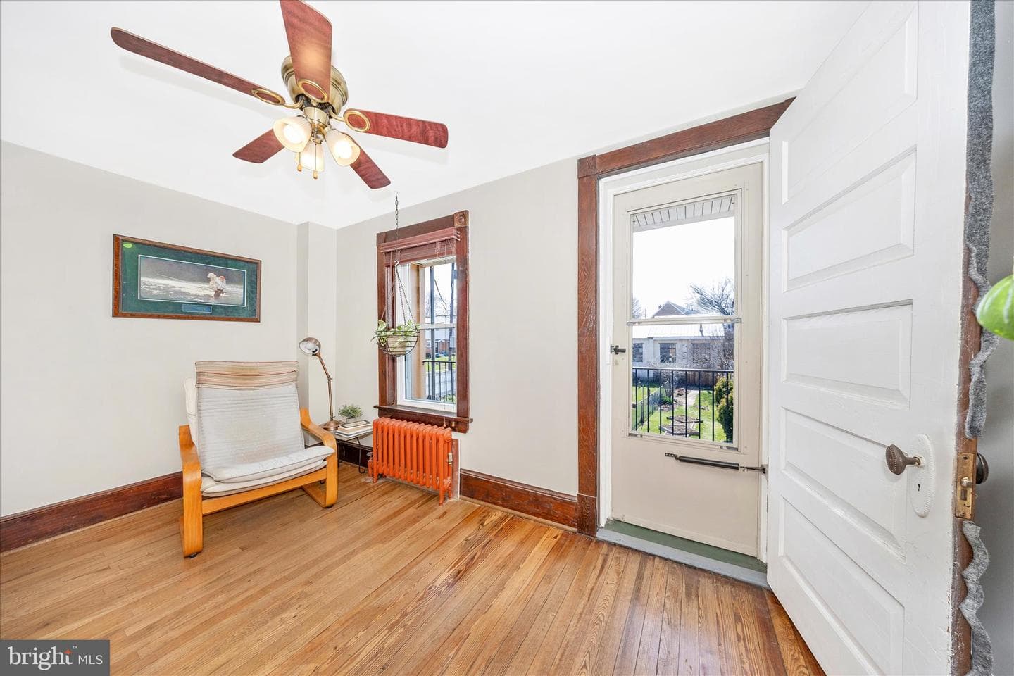 24 E 8th Street photo 34