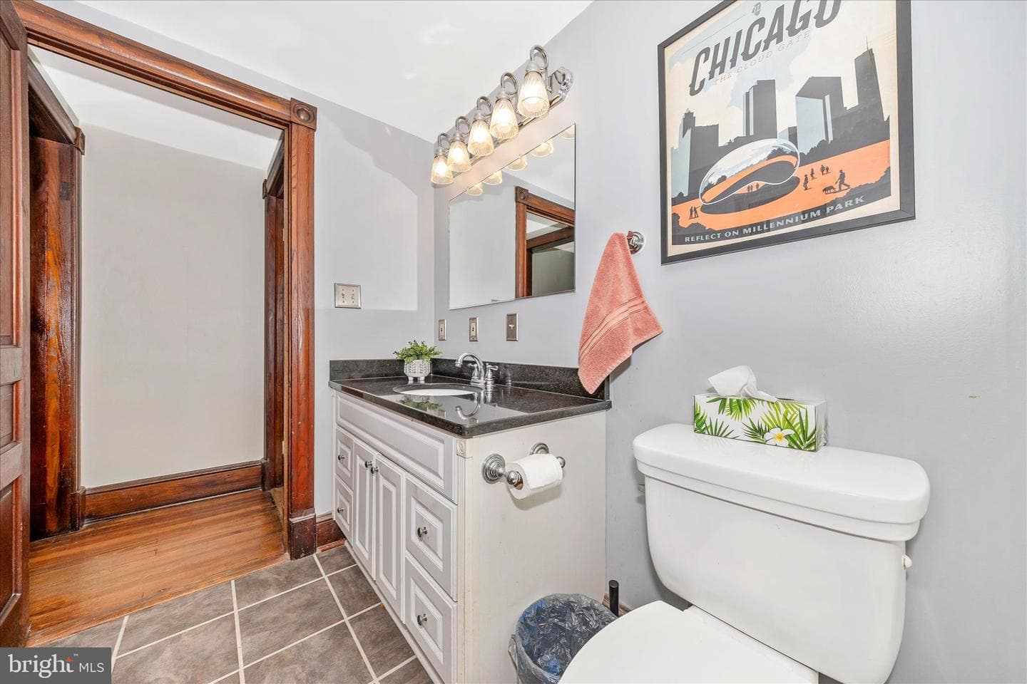 24 E 8th Street photo 37