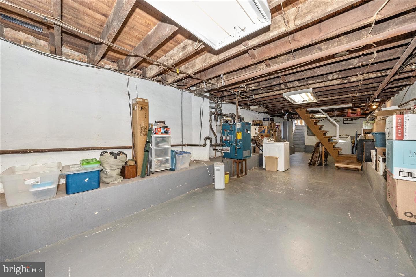 24 E 8th Street photo 40