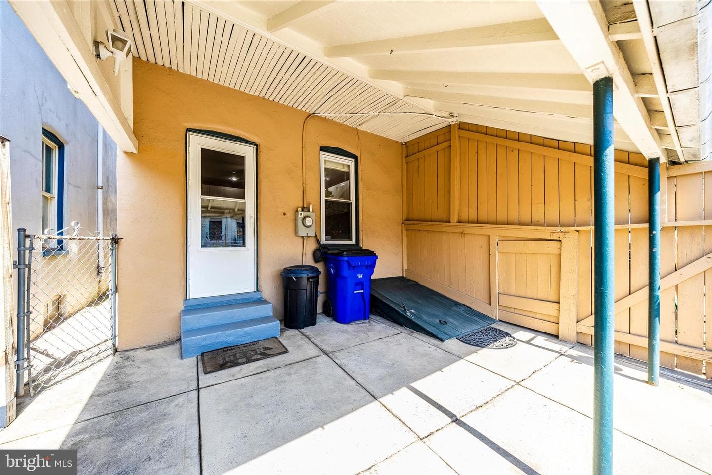 24 E 8th Street photo 42