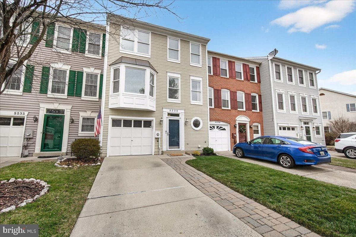 5230 Bamburg Court photo 3