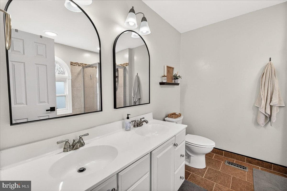 5230 Bamburg Court photo 31