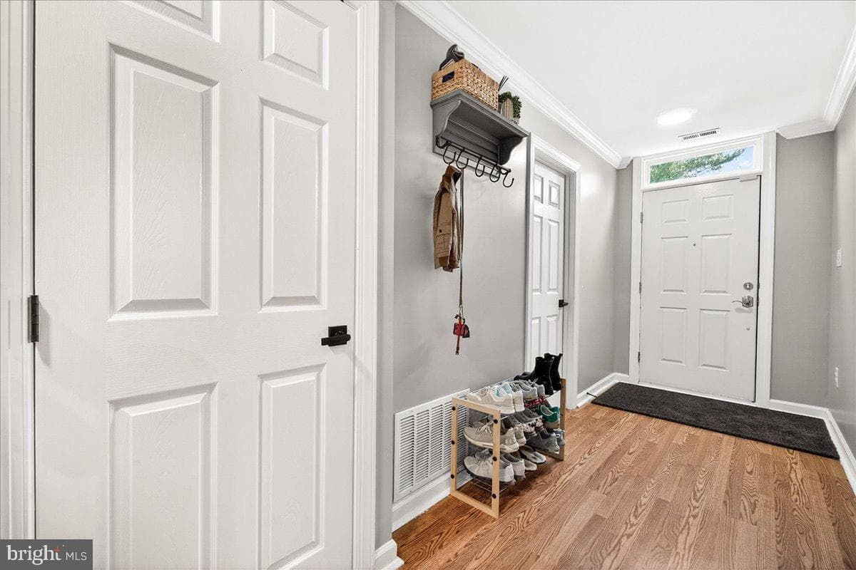 5230 Bamburg Court photo 7