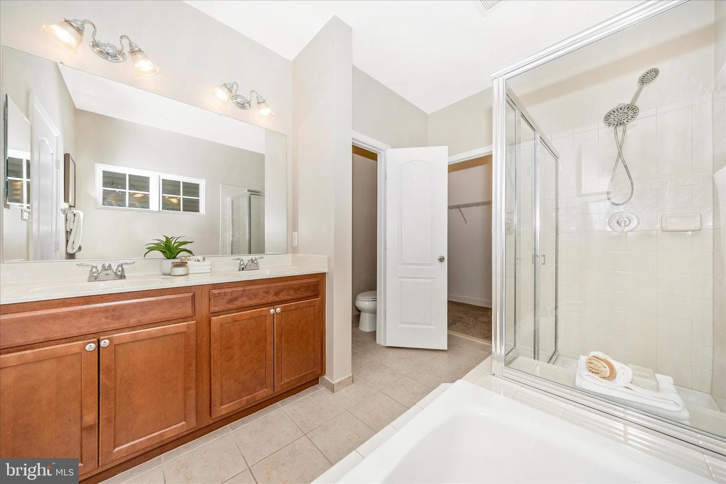 10228 Nuthatch Drive photo 28