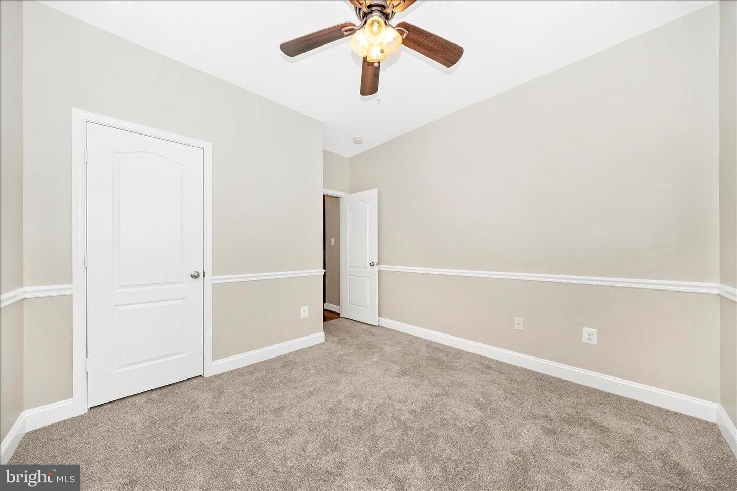 10228 Nuthatch Drive photo 33