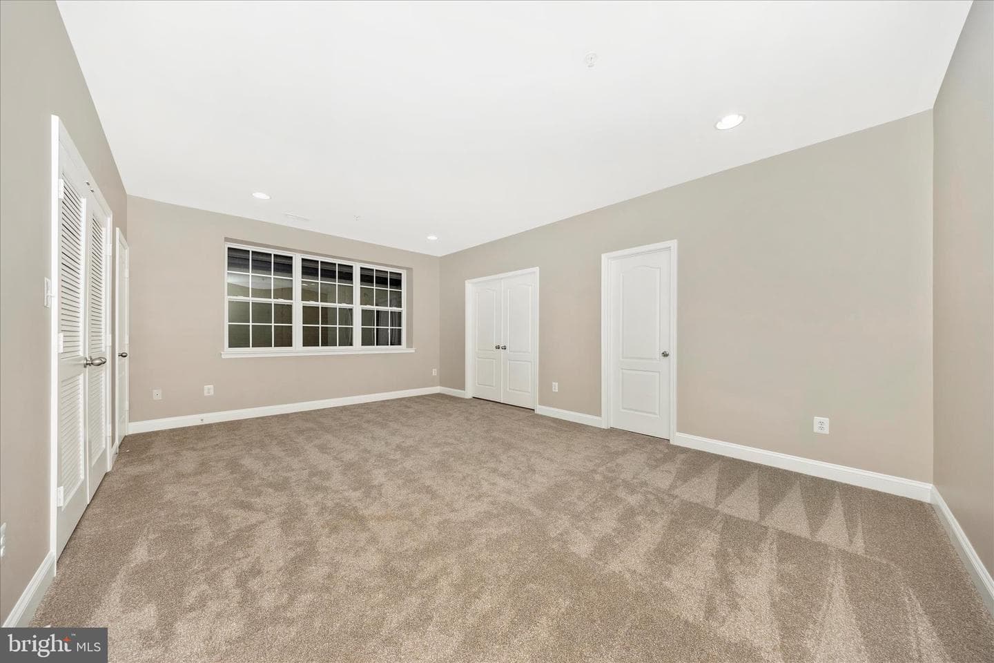 10228 Nuthatch Drive photo 37