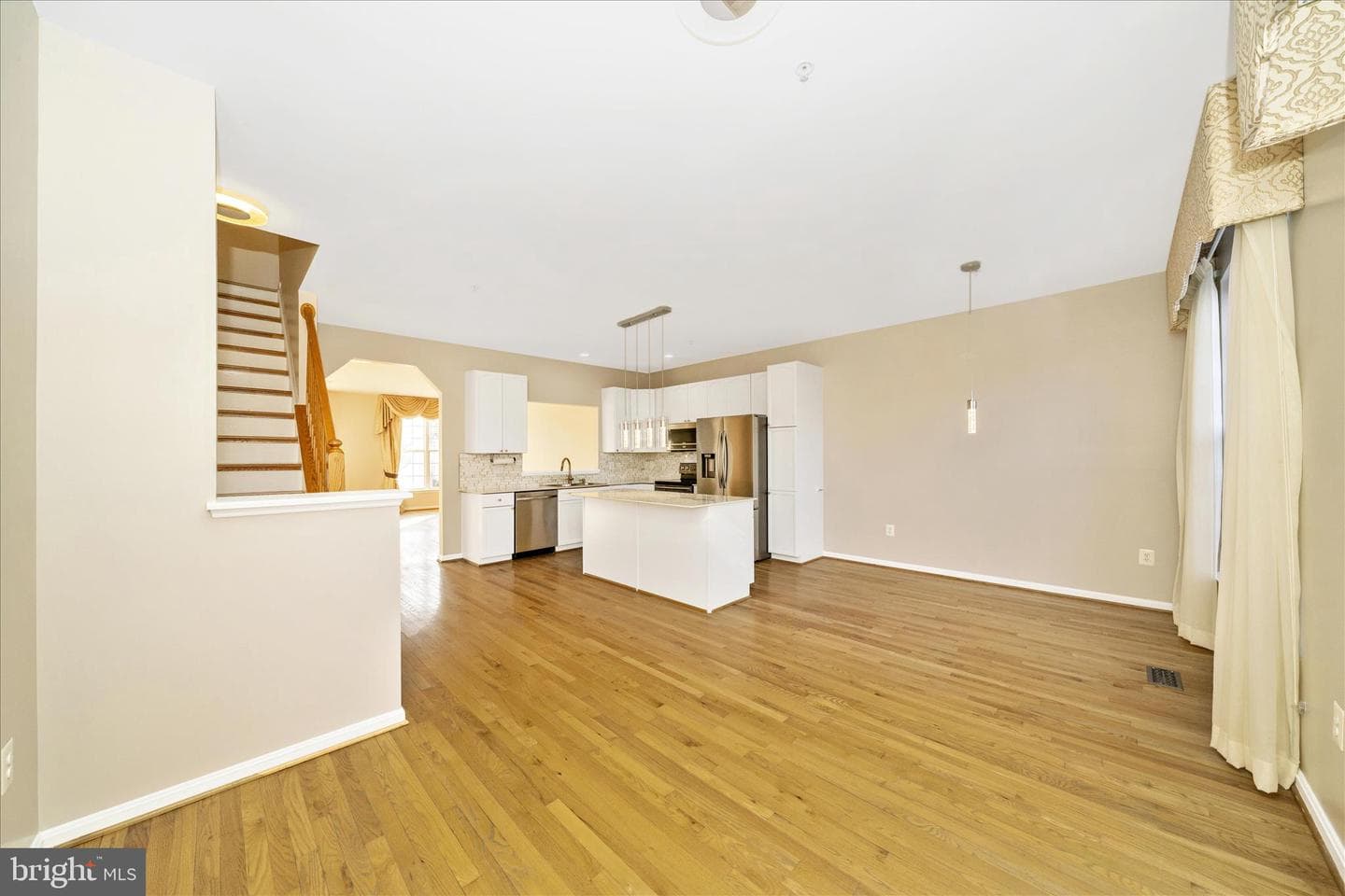 113 Fieldstone Court photo 18