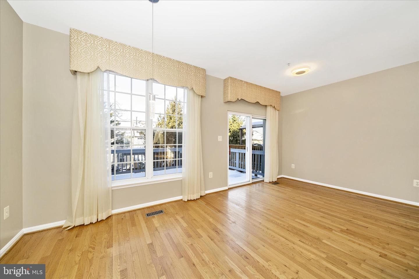 113 Fieldstone Court photo 19