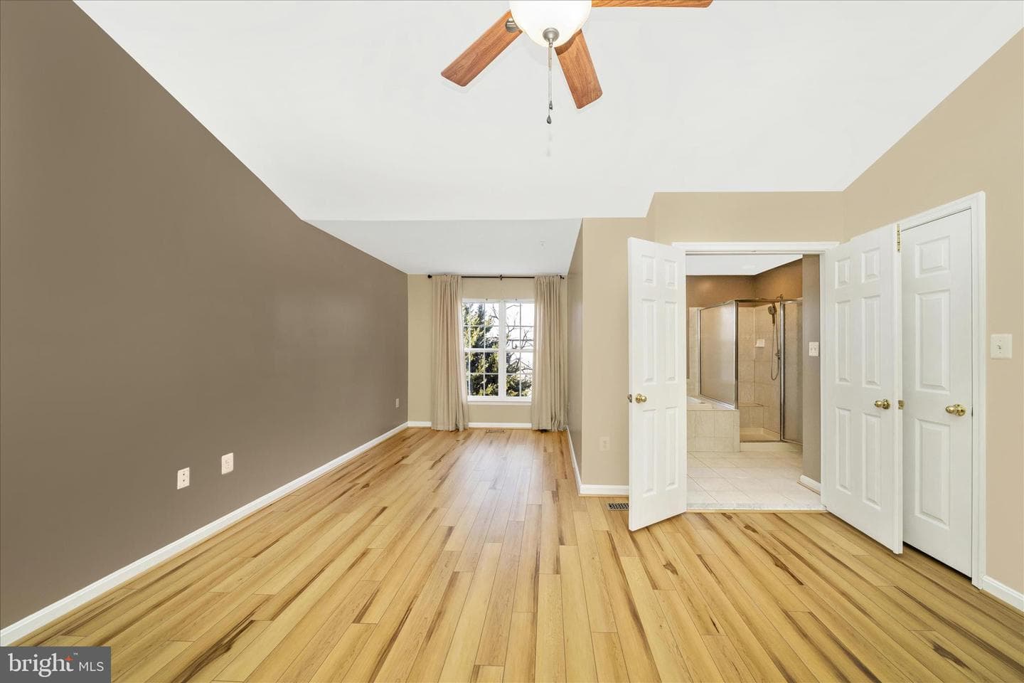 113 Fieldstone Court photo 23