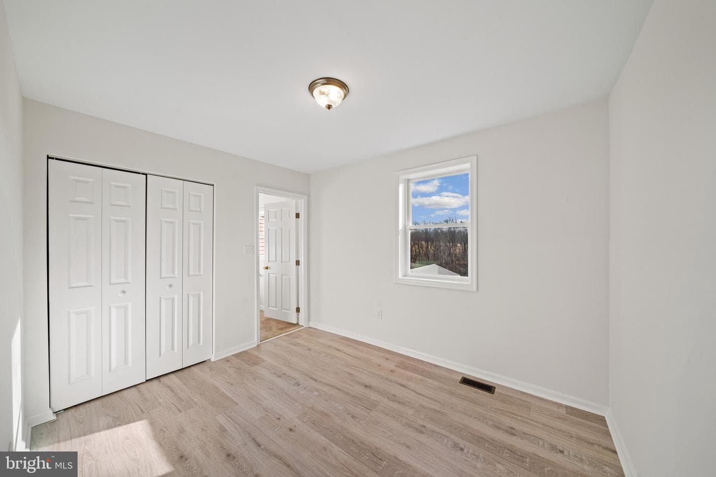 5209 Woodville Road photo 23