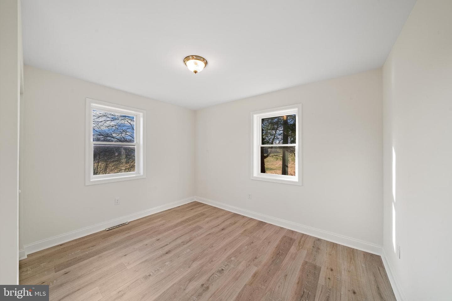 5209 Woodville Road photo 25