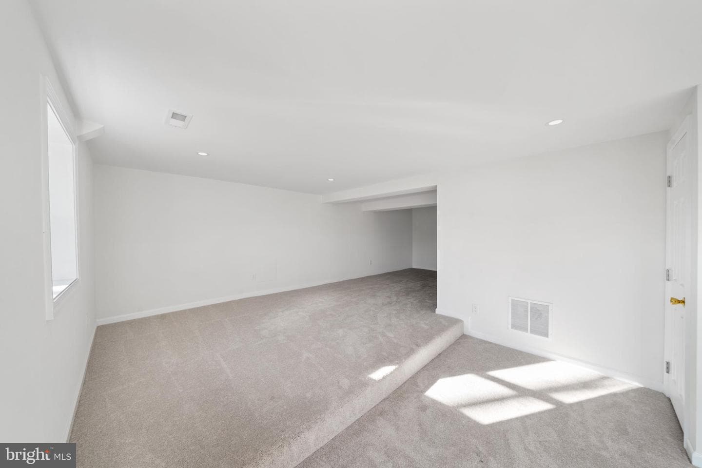 5209 Woodville Road photo 32
