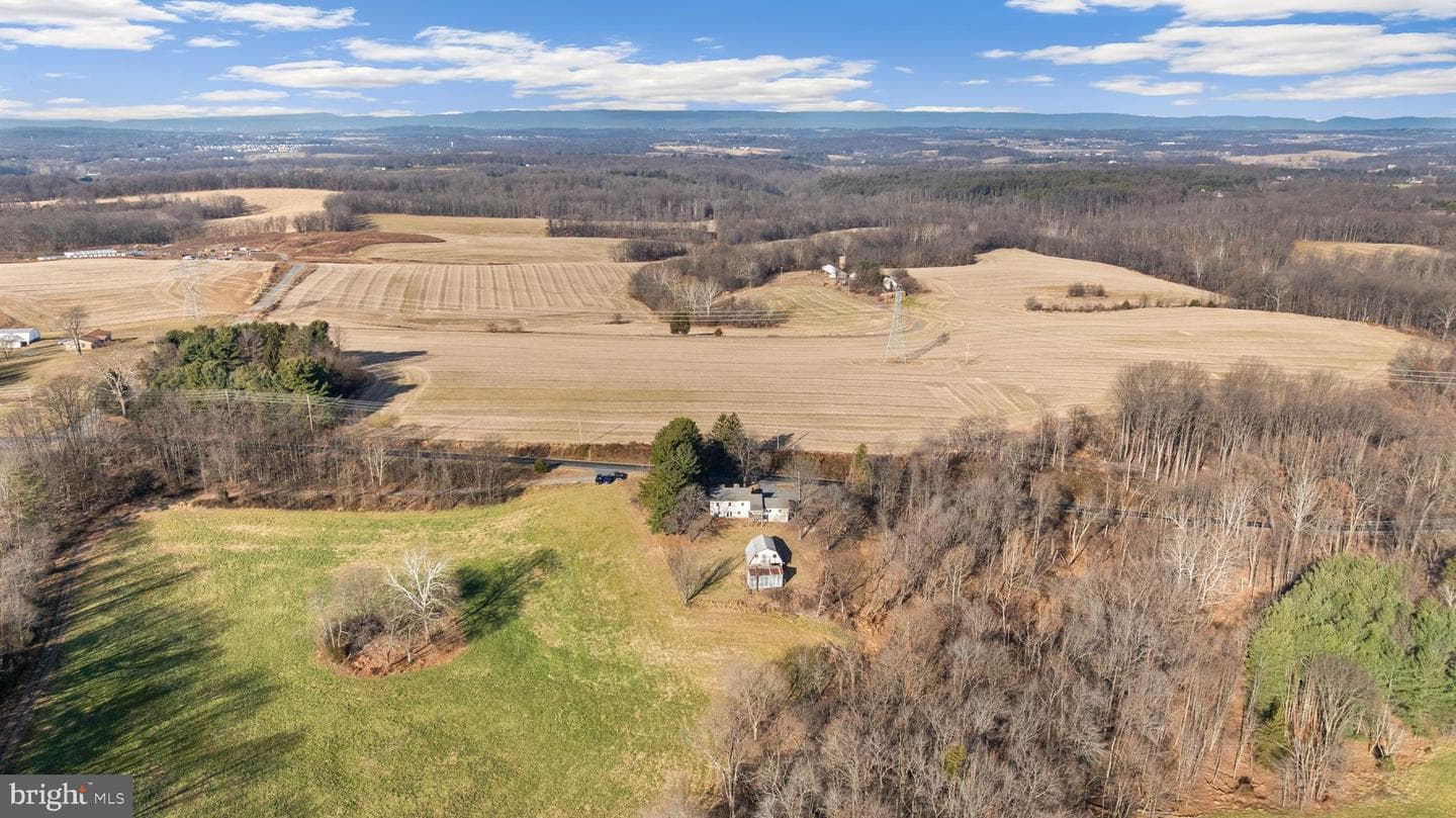 5209 Woodville Road photo 48