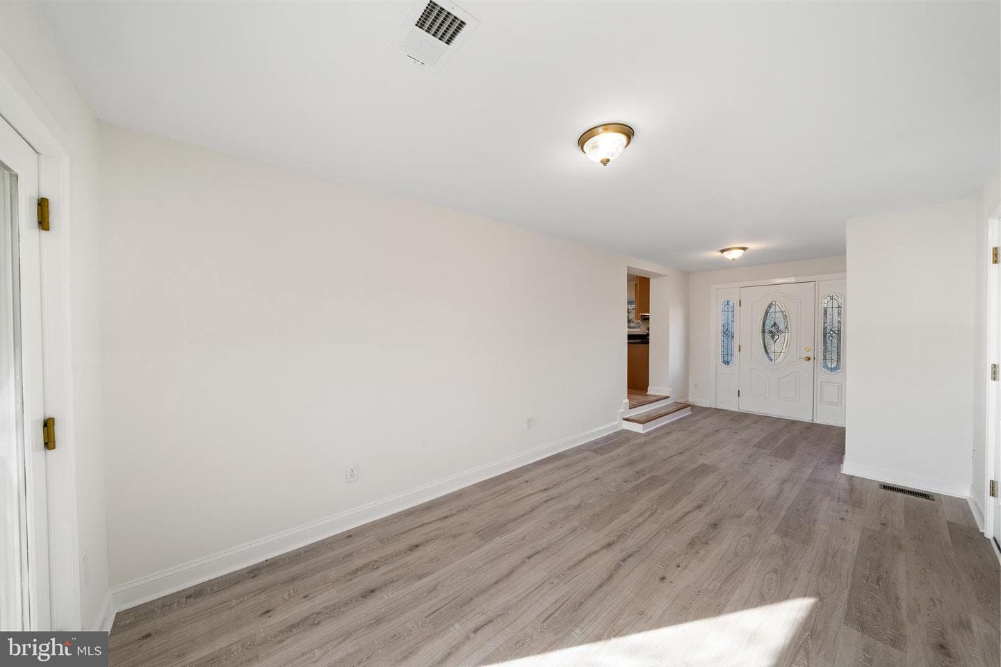 5209 Woodville Road photo 9