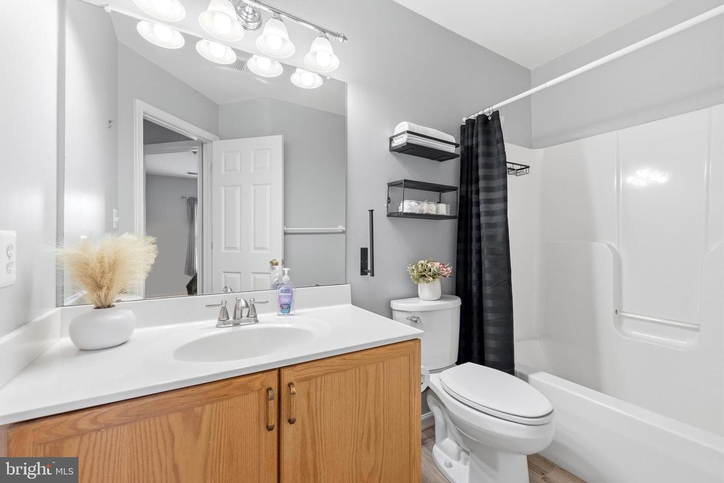 2030 Rosecrans Court photo 20