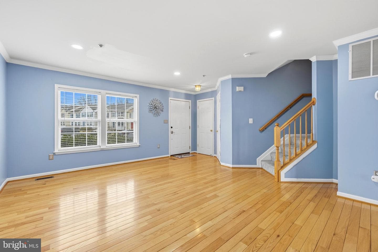 2030 Rosecrans Court photo 4