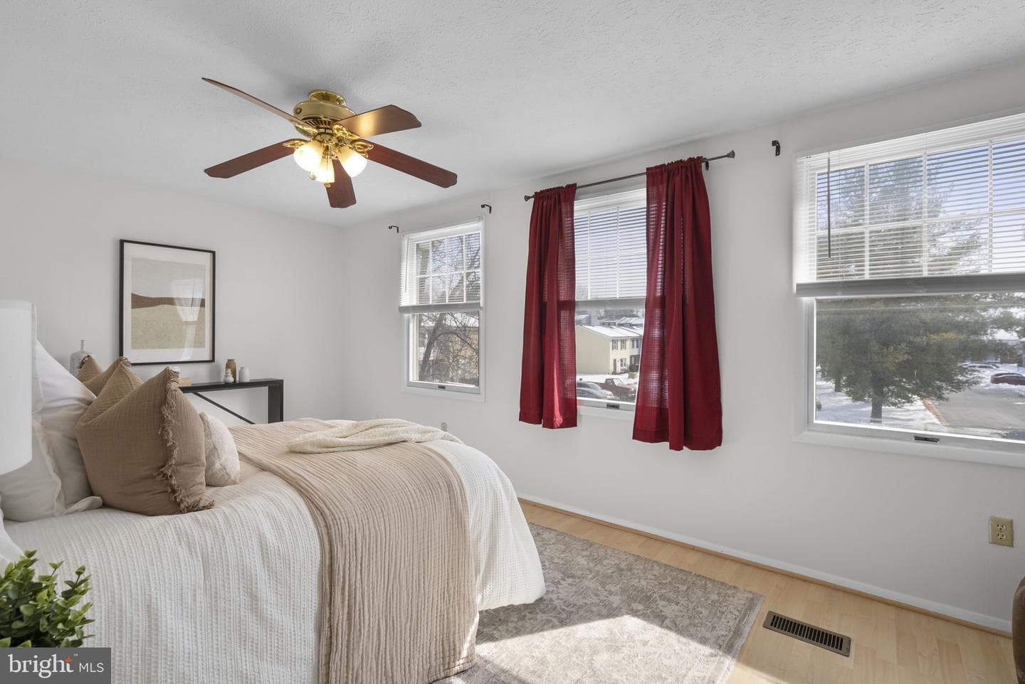 130 Savannah Court photo 16