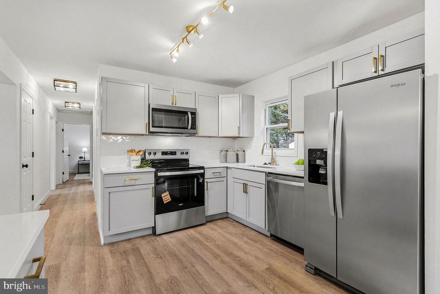 123 Sunhigh Drive photo 11