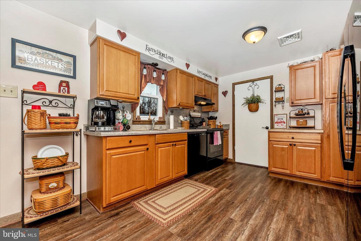816 E E Street photo 21
