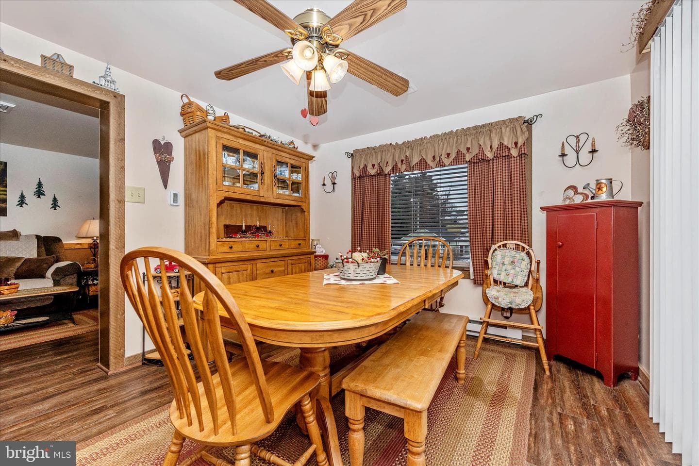 816 E E Street photo 29