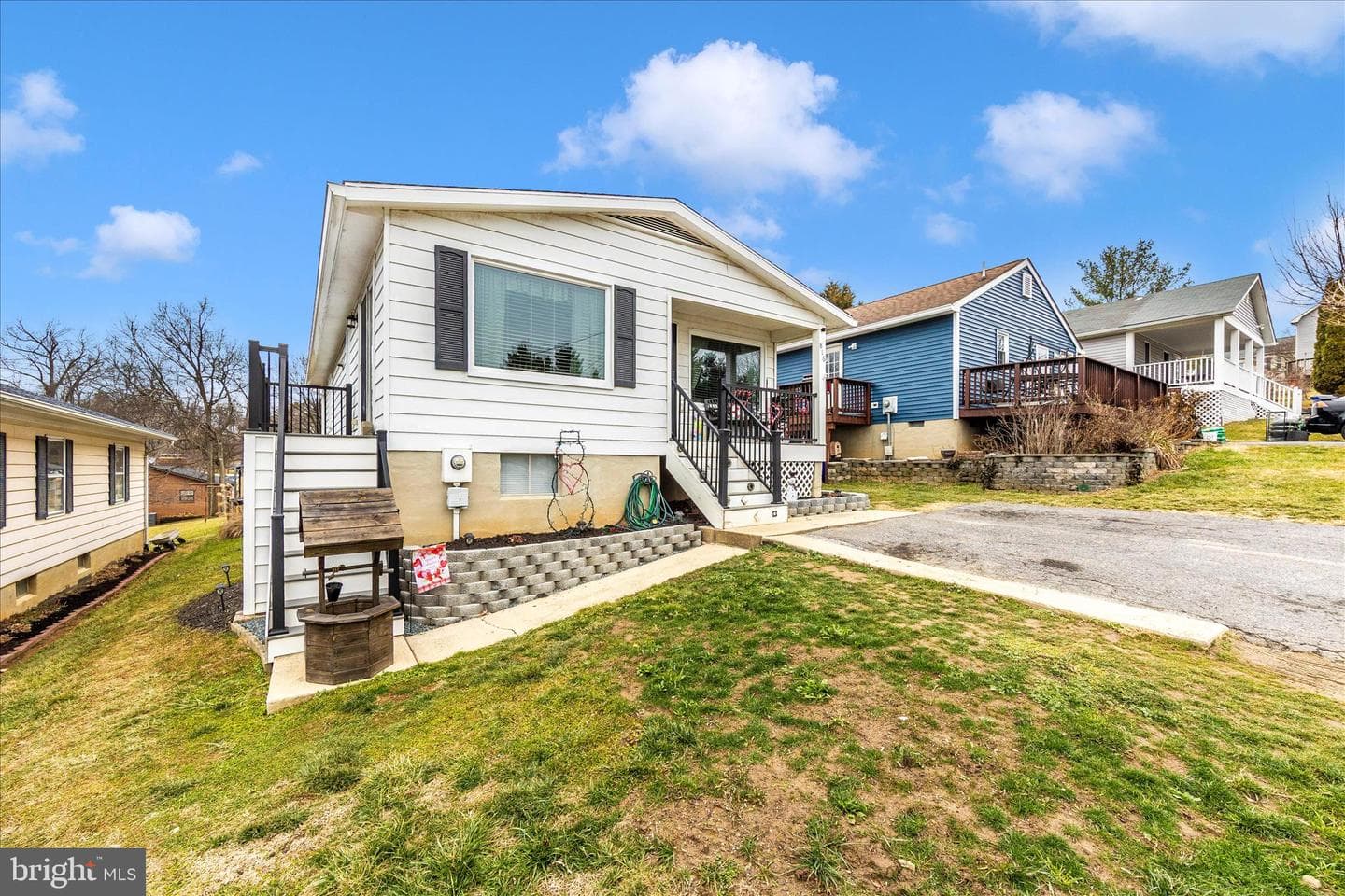 816 E E Street photo 4