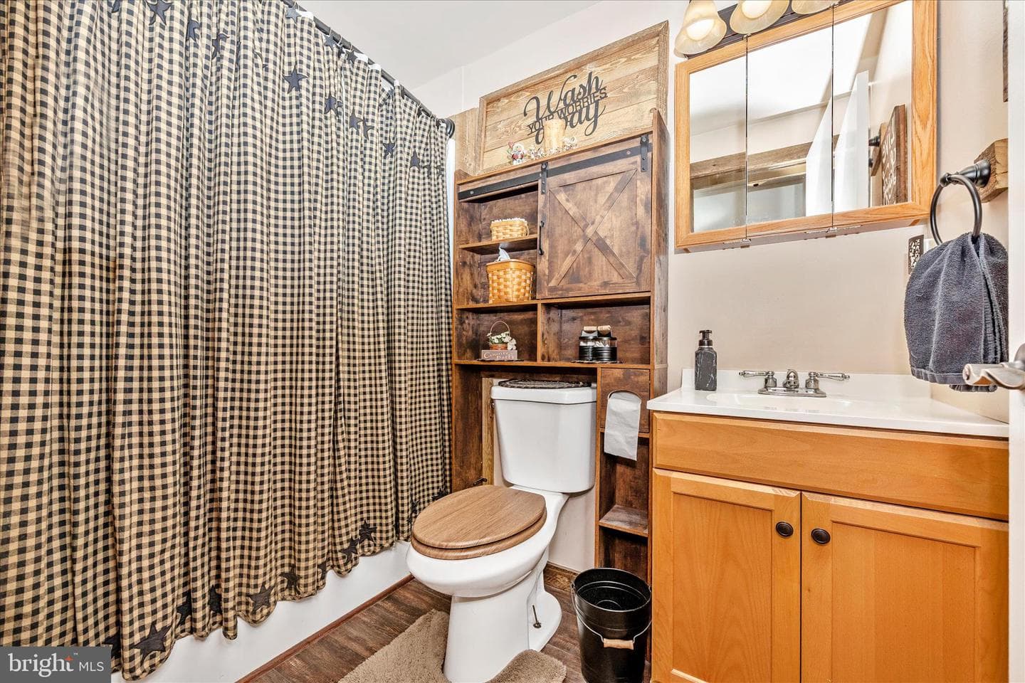 816 E E Street photo 40