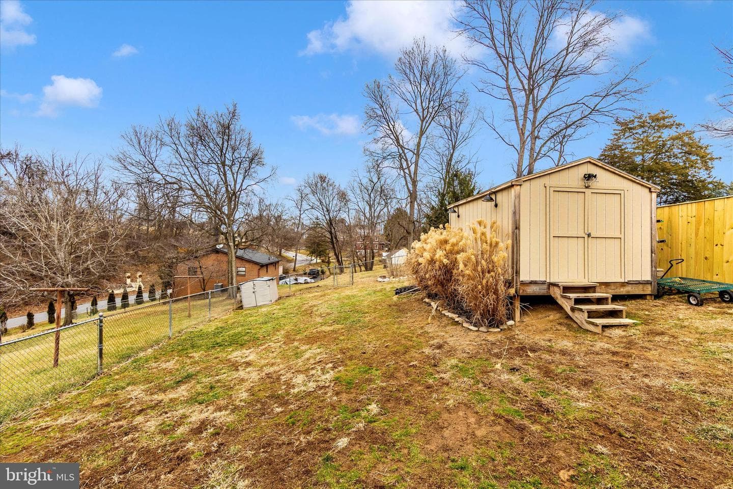 816 E E Street photo 8