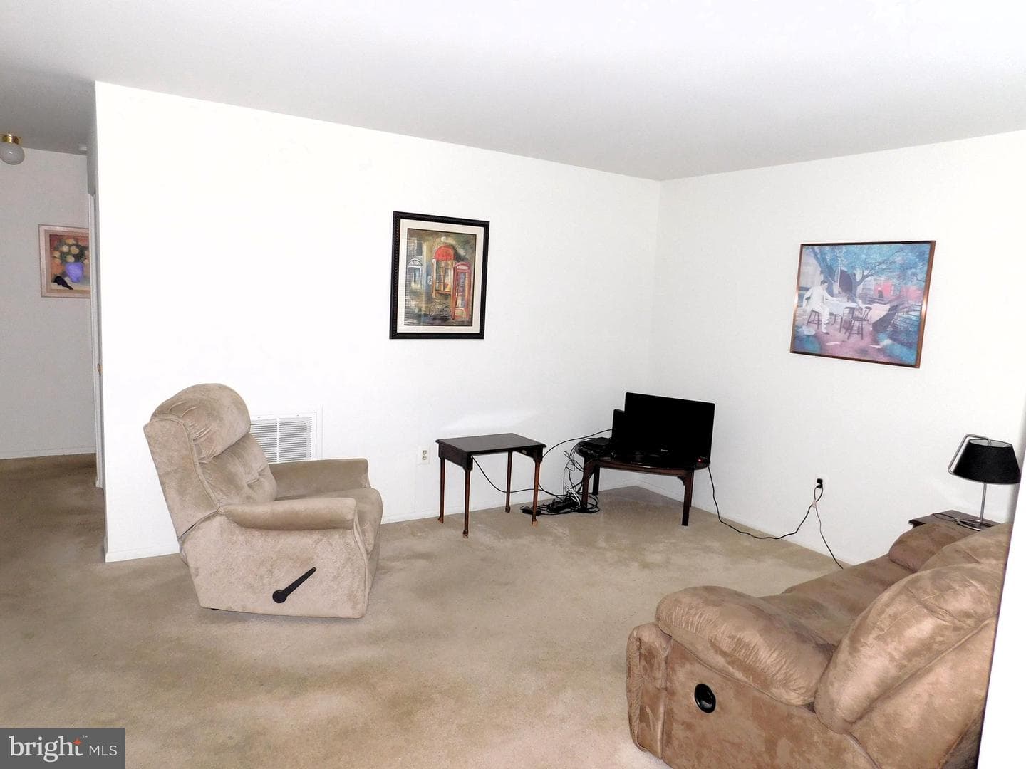 5640 Crabapple Drive photo 9