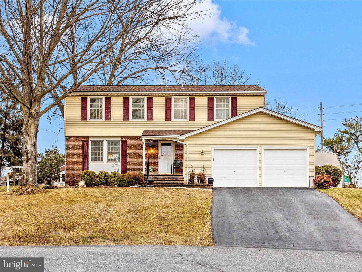 9507 Highlander Circle photo 1