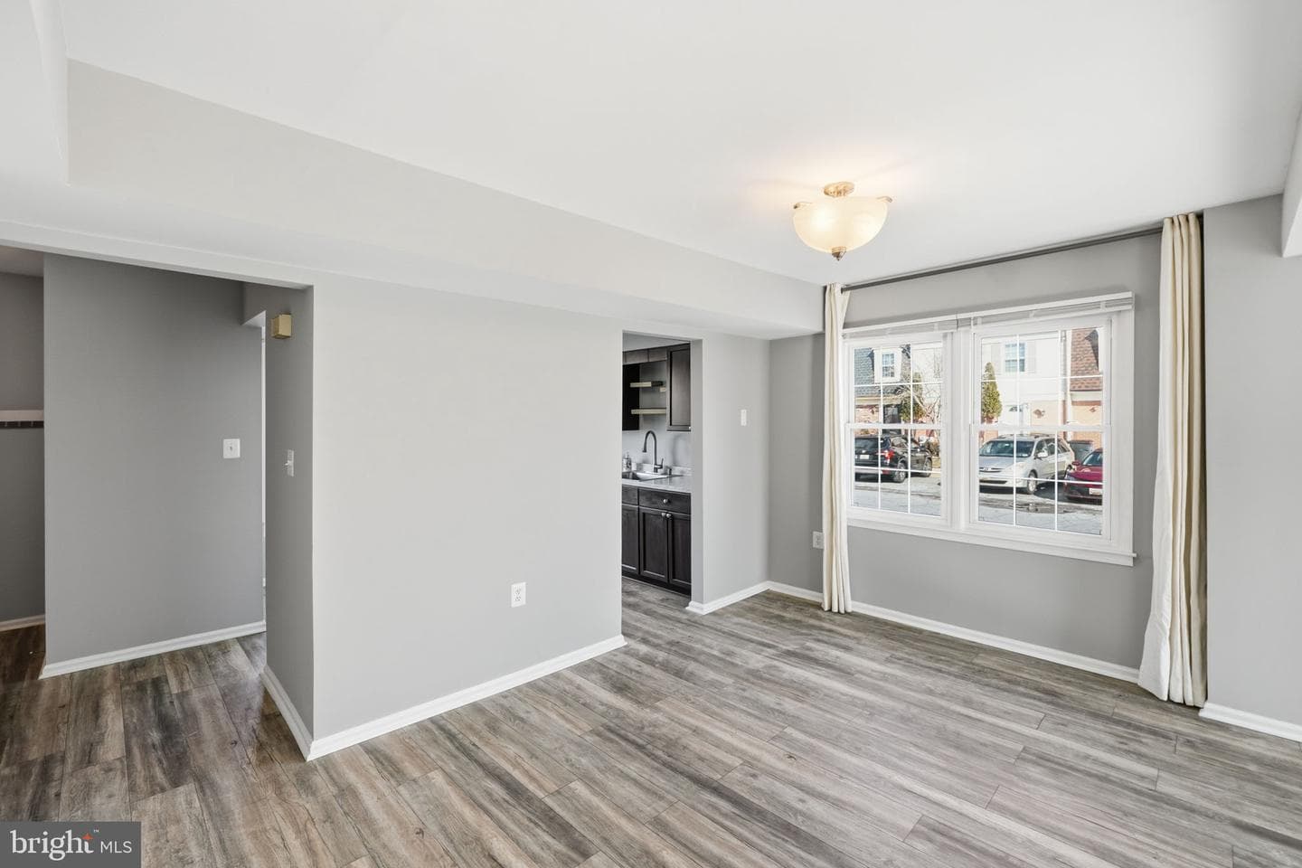 111 Lauren Court photo 15