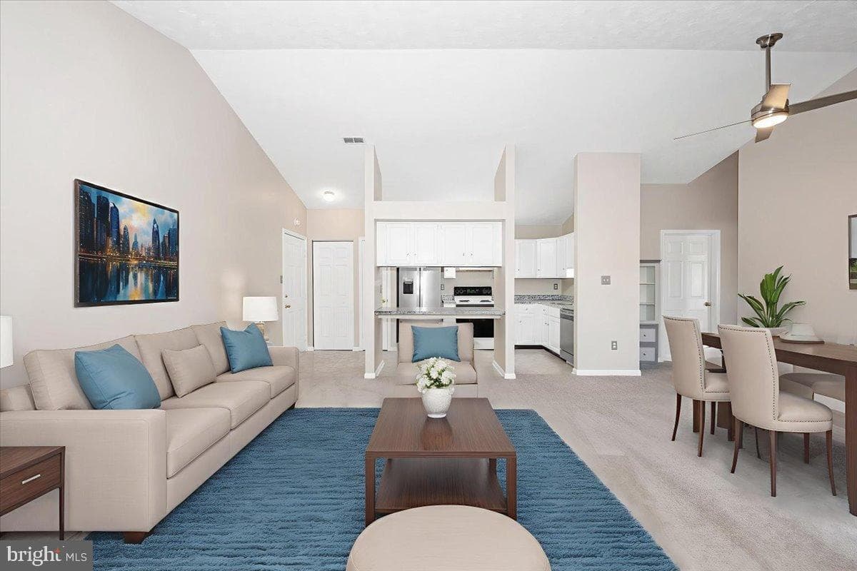 2129 Wainwright Court #2d photo 2