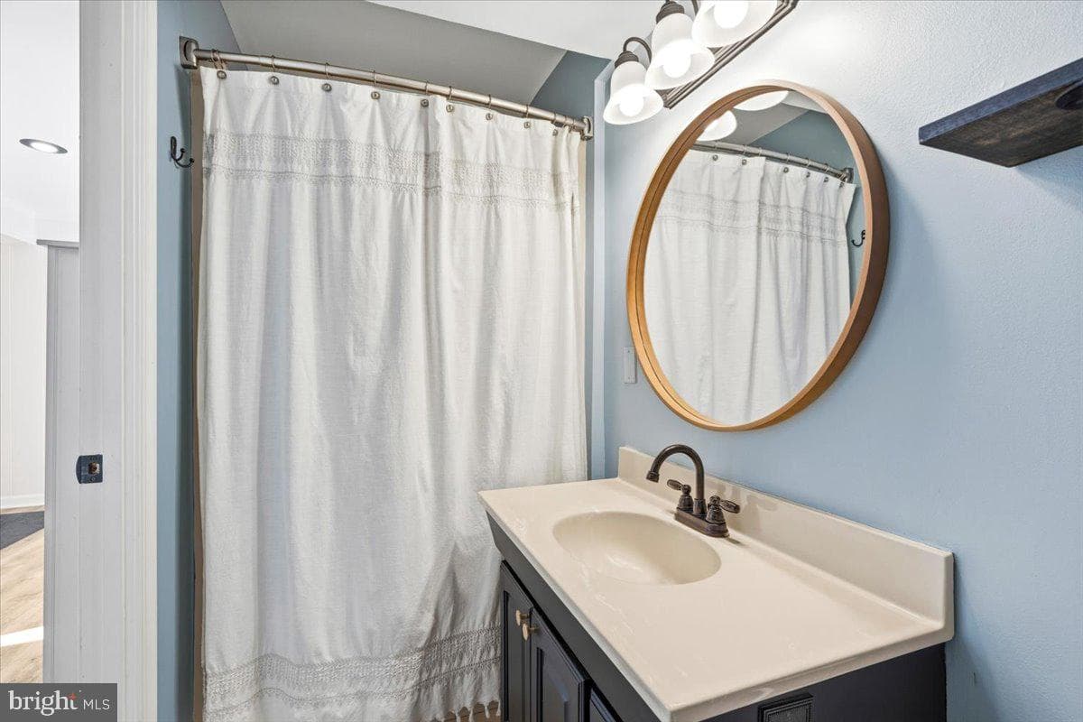 4389 Moleton Drive photo 41