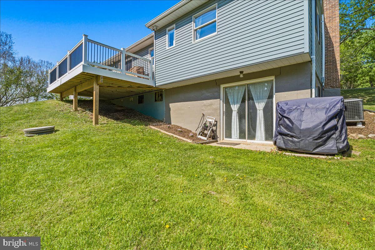 4389 Moleton Drive photo 46