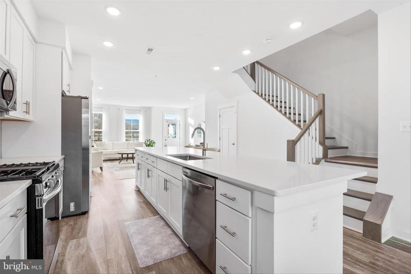 1311 Sandoval Court photo 6