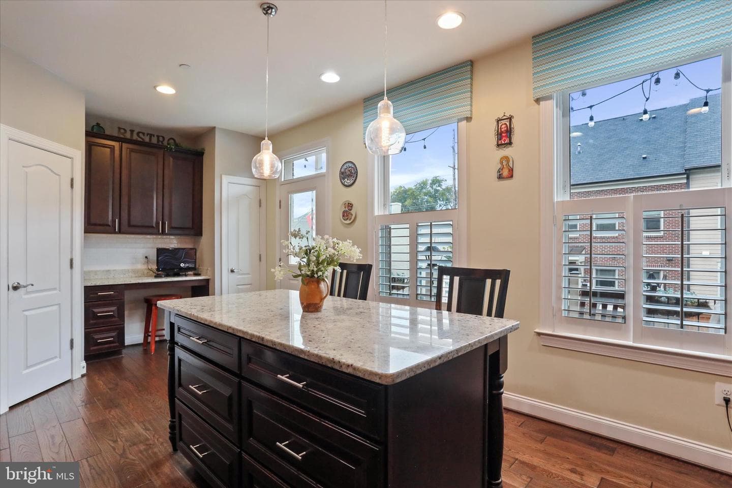 20 Maxwell Square photo 15