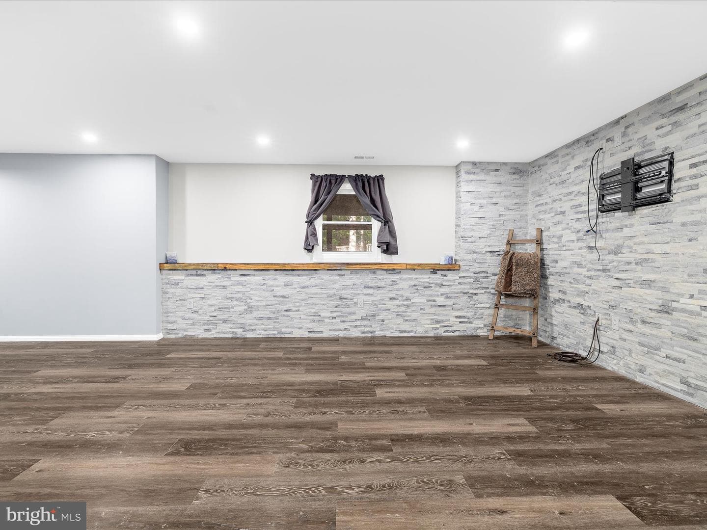 6798 Balmoral Ridge photo 38