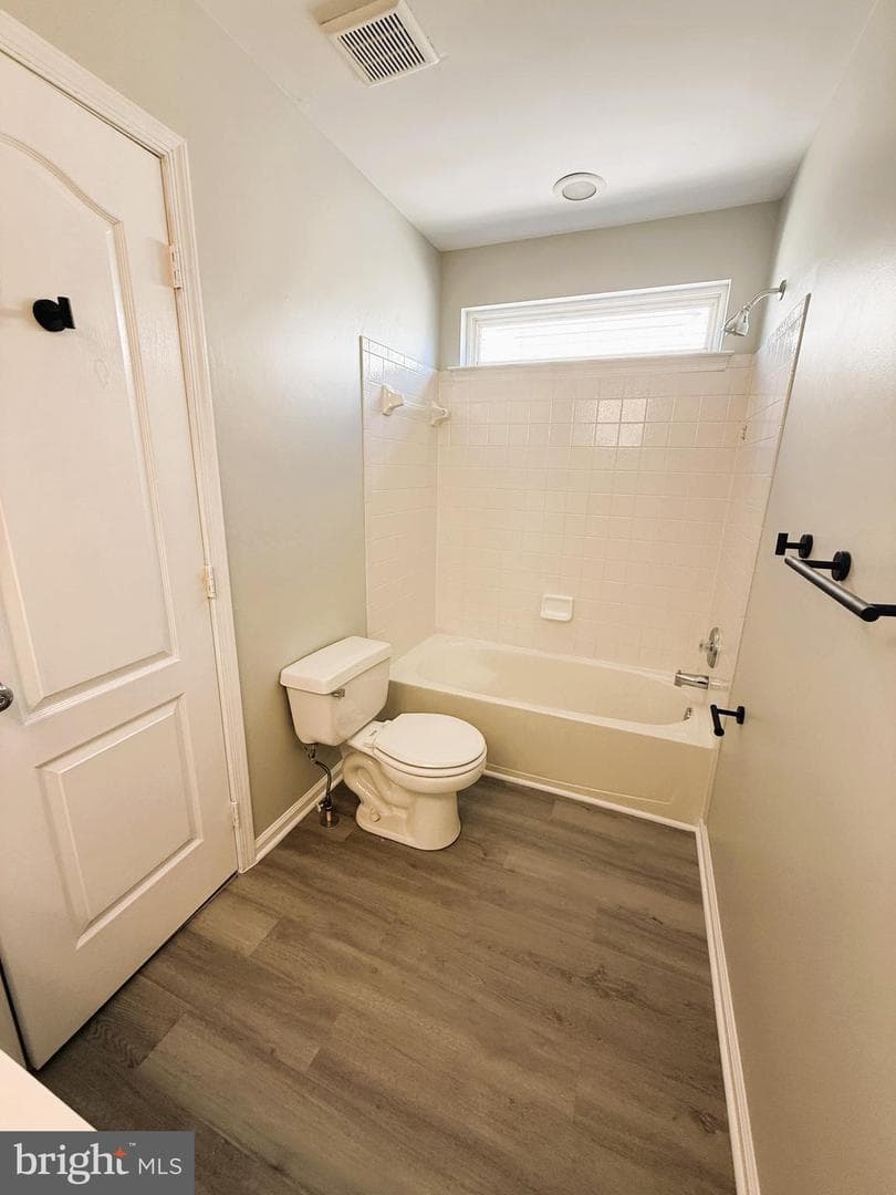 9672 Fleetwood Court photo 26