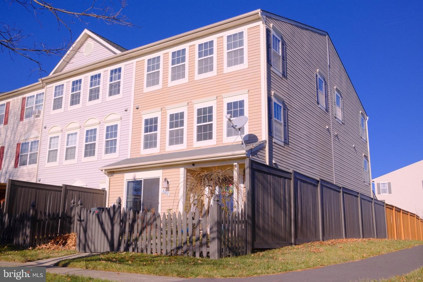 5080 Croydon Terrace photo 1
