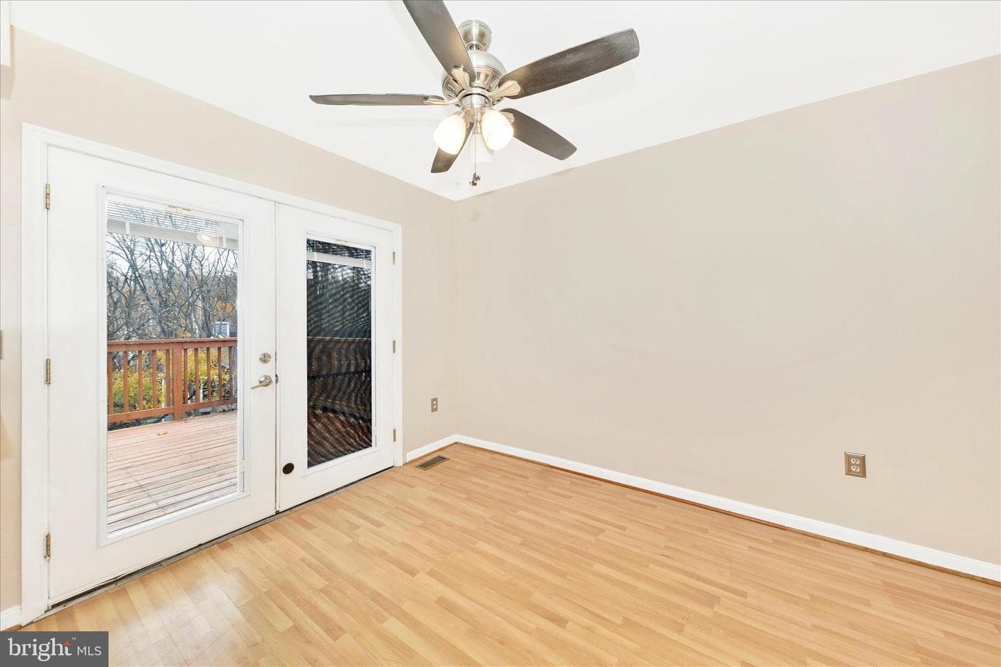 10641 Old Barn Ct photo 9