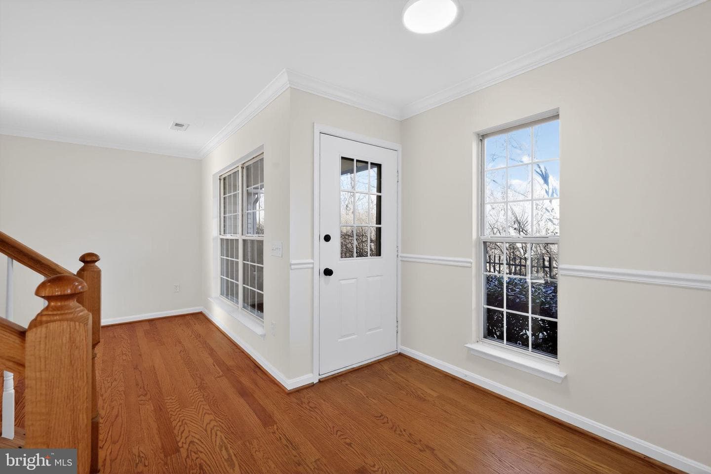 833 Waterford Drive photo 2