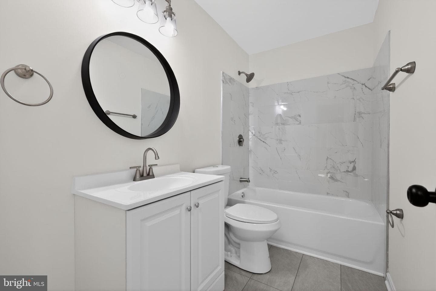 833 Waterford Drive photo 24