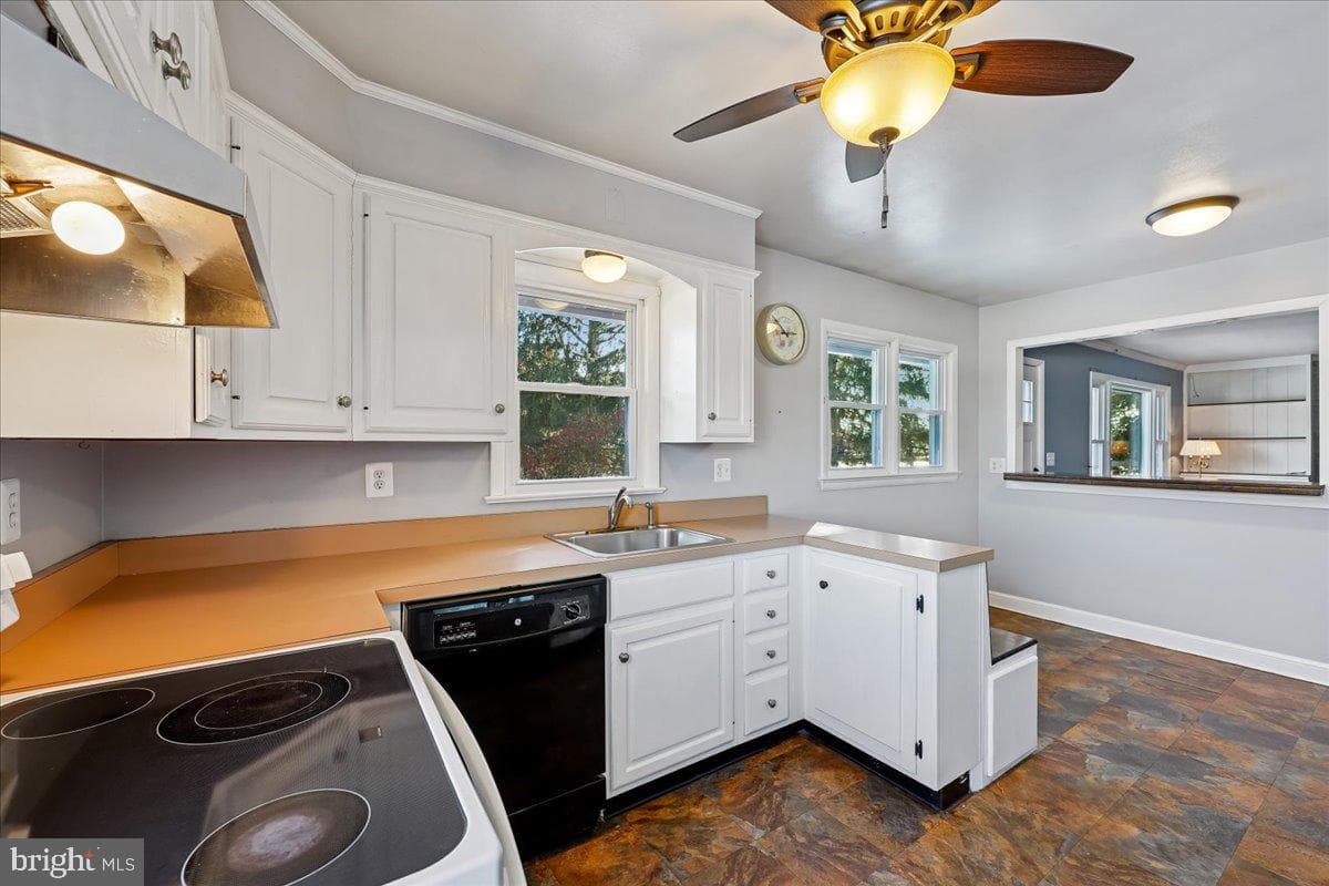 11914 Fingerboard Road photo 22