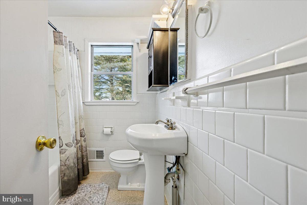 11914 Fingerboard Road photo 28