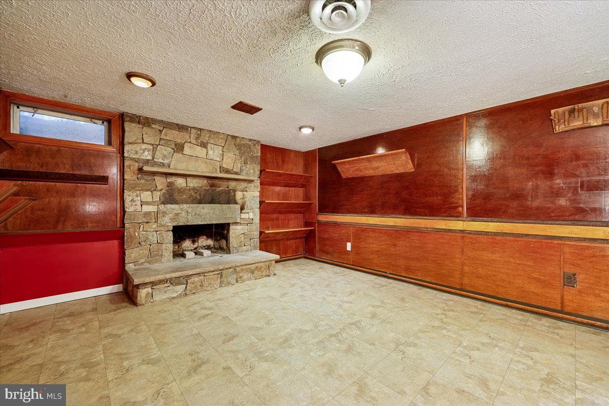 11914 Fingerboard Road photo 36