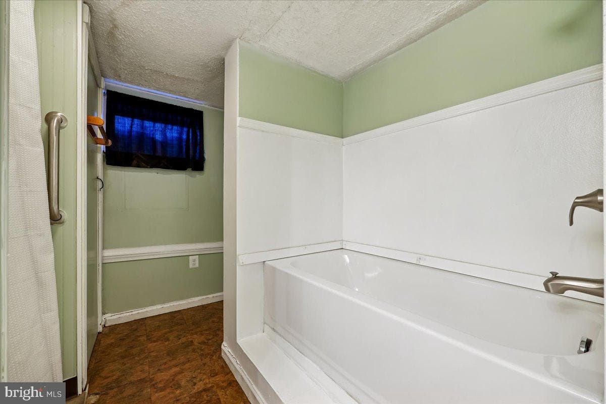 11914 Fingerboard Road photo 41