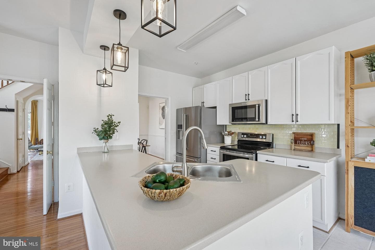 2539 Waterside Drive photo 13