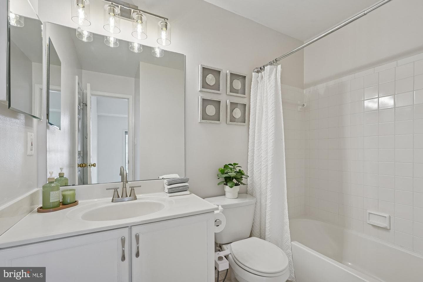 2539 Waterside Drive photo 28