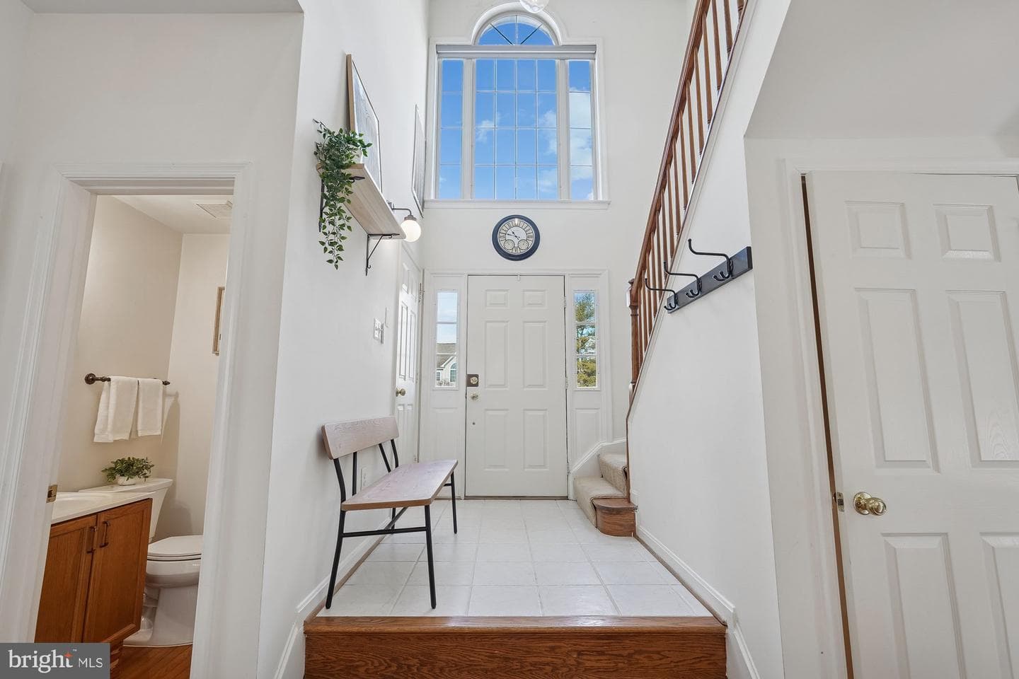 2539 Waterside Drive photo 4