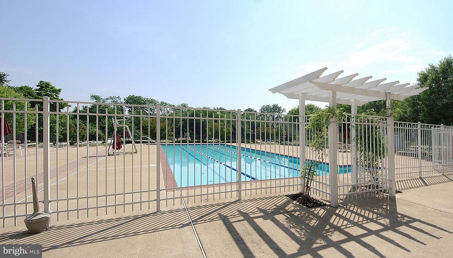 2539 Waterside Drive photo 55